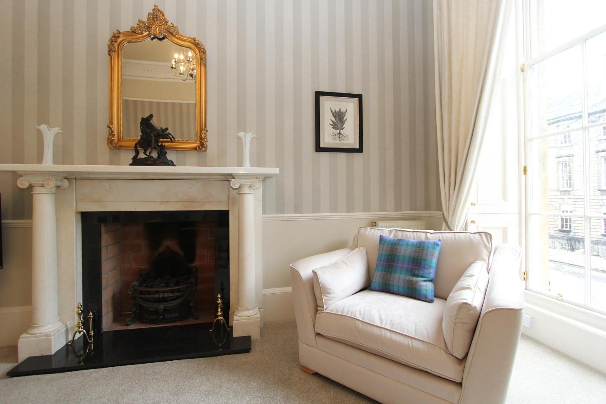 Escape To @ Albyn Place * Edimburgo