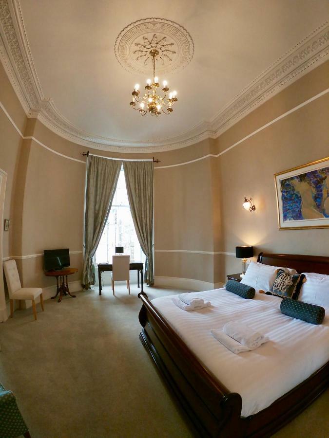 Escape To @ Albyn Place * Edimburgo