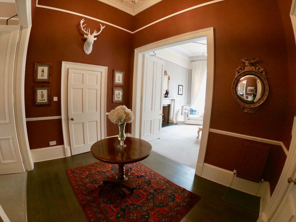 Escape To @ Albyn Place Apartamento *